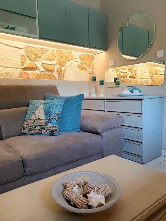 Deluxe Apartment Near The Airport Adults Only Porto Rafti Bagian luar foto