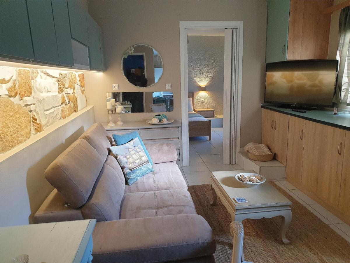 Deluxe Apartment Near The Airport Adults Only Porto Rafti Bagian luar foto
