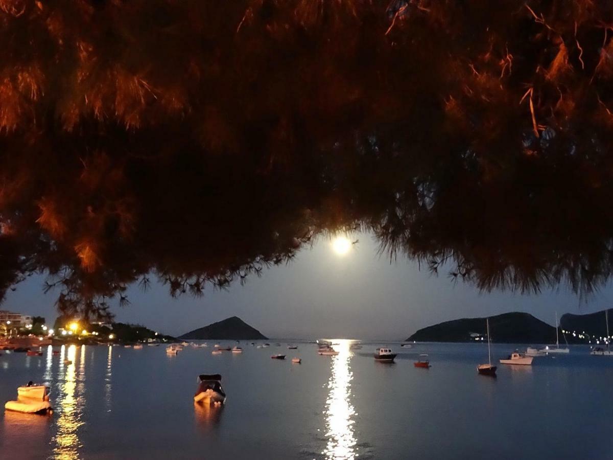 Deluxe Apartment Near The Airport Adults Only Porto Rafti Bagian luar foto