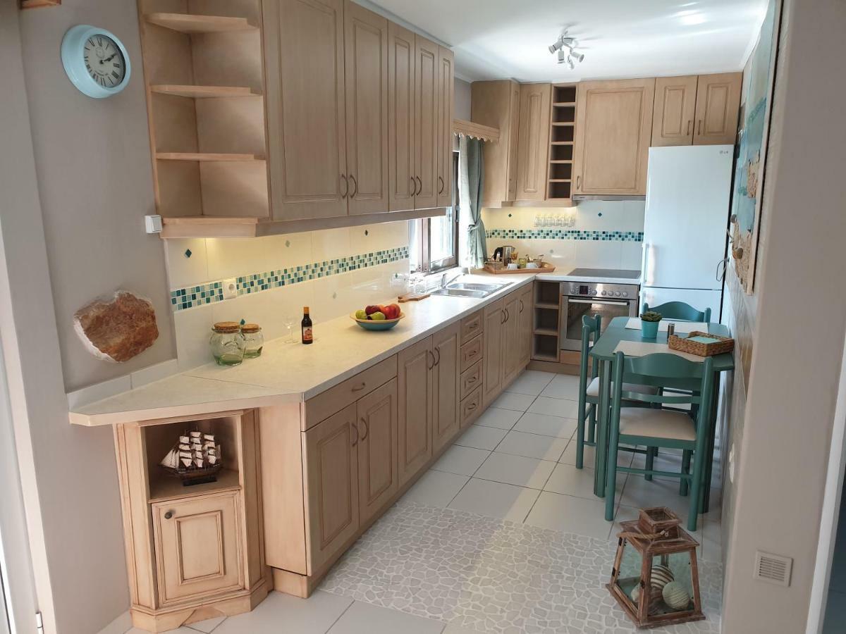 Deluxe Apartment Near The Airport Adults Only Porto Rafti Bagian luar foto